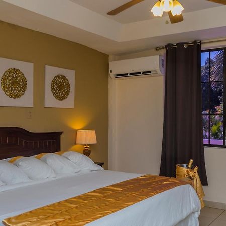 Farallones Hotel チナンデガ エクステリア 写真