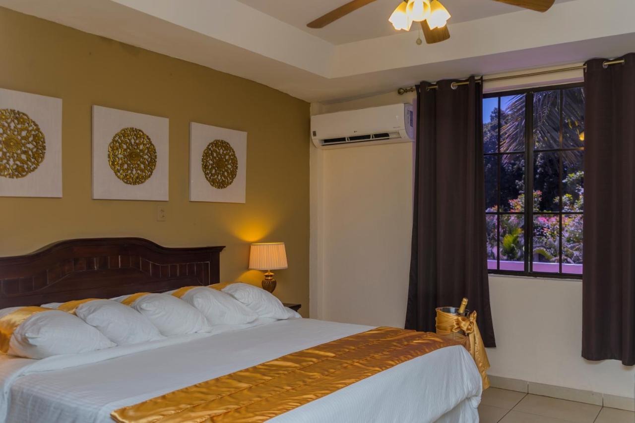 Farallones Hotel チナンデガ エクステリア 写真