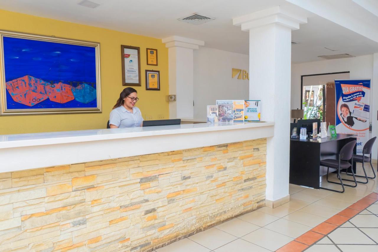 Farallones Hotel チナンデガ エクステリア 写真
