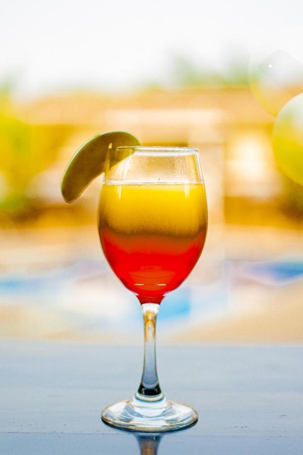 Farallones Hotel チナンデガ エクステリア 写真